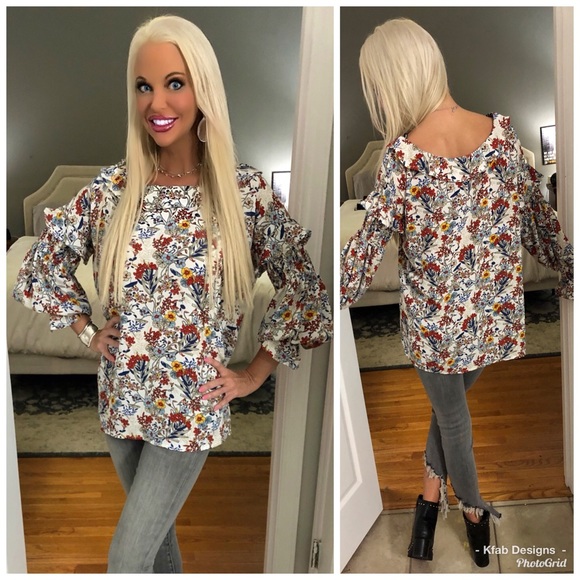 Tops - 💕LAST 1! Floral Lightweight Ruffle Sleeve Top!